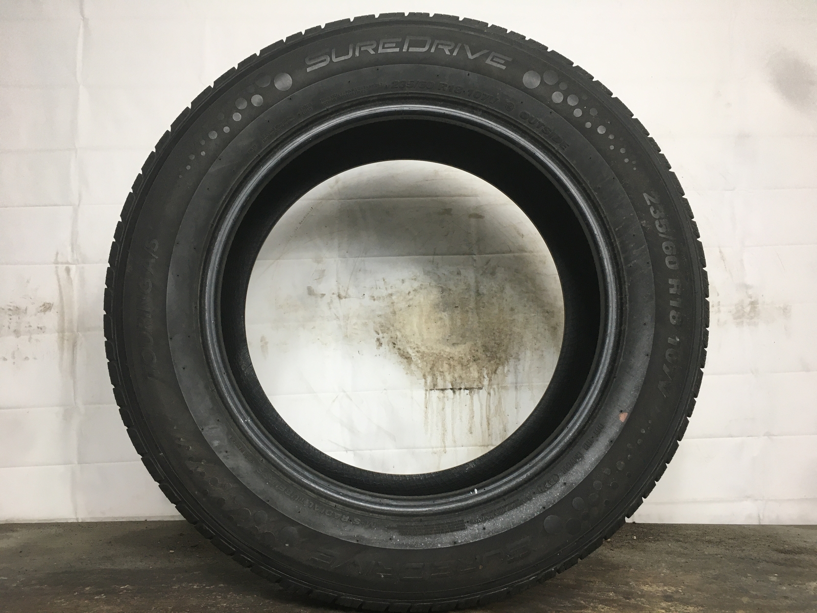 [1] SureDrive Touring A/S P235/60R18 235 60 18 Tire 7.758.75/32 eBay