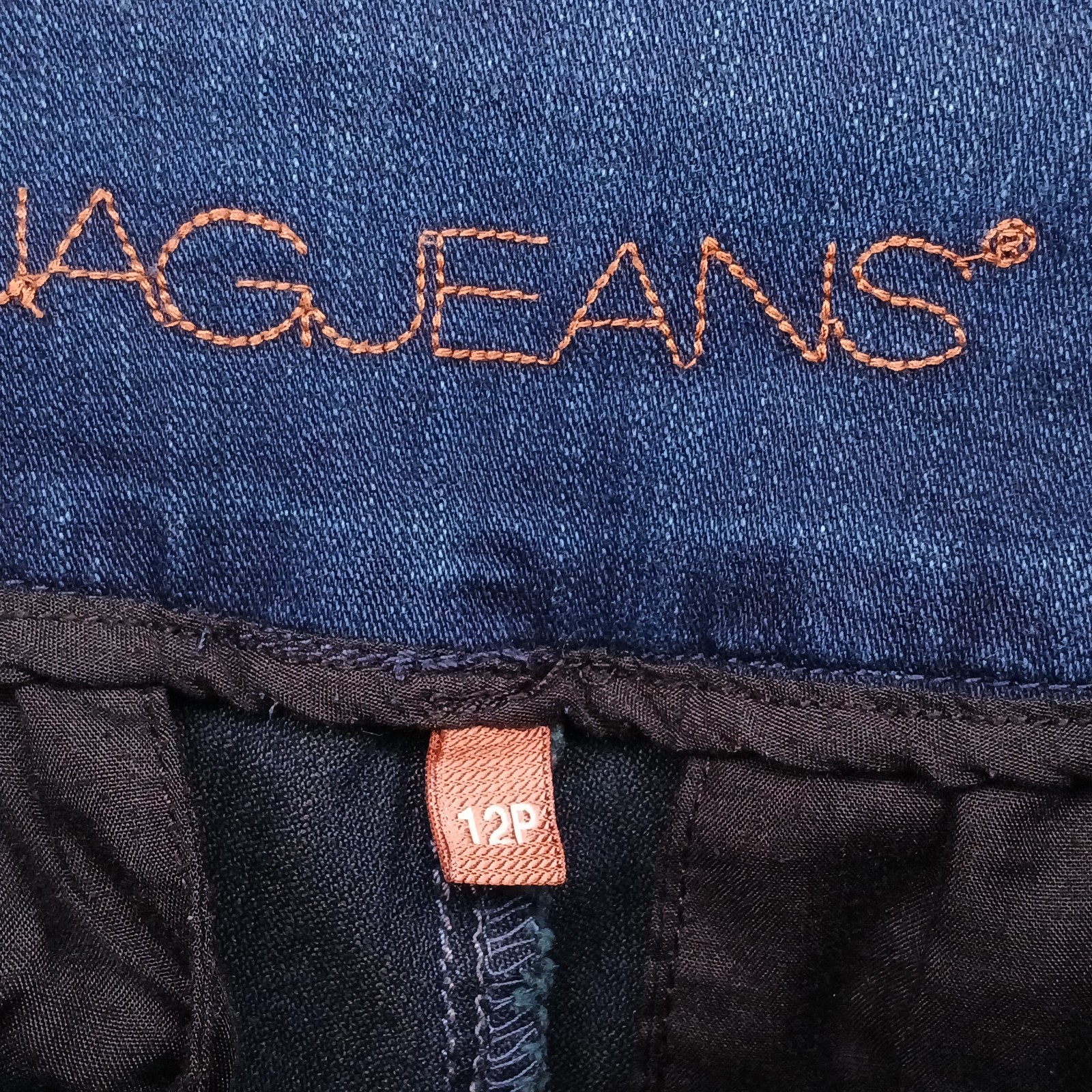 Jag womens elastic waist pull on cropped jeans size 12P stretch dark wash