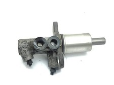 VW Passat Variant B5 3B6 Brake Cylinder 1.90 Diesel 2004 31200239