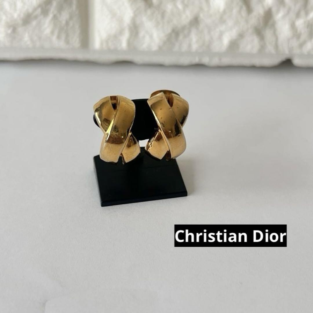 Christian Dior Gold Twist Hoop Earrings Elegant Designer Jewelry