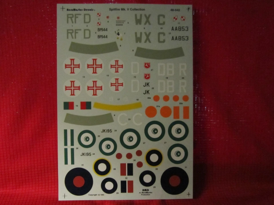1/48 AeroMaster 48-042 Decal Spitfire Mk V Collection Polish, Portugal, Egypt Y - Image 3 of 3