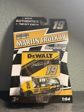 Martin Truex Jr 19 Auto Owners NASCAR Authentics Diecast Car 1/64 2022 Wave 9