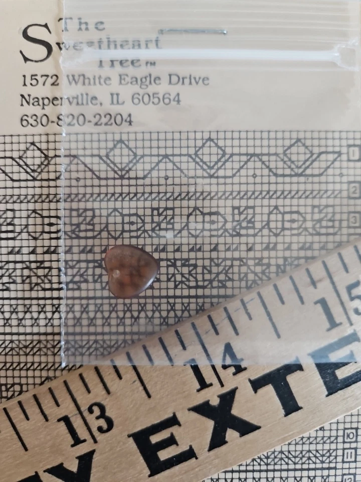 The Sweetheart Tree BOUNTIFUL ACORNS NEEDLE ROLL X-Stitch Pattern & Topaz Heart - Image 2 of 3