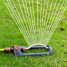 Oscillating Sprinkler With 19 Hole Nozzles for Grass Garden Watering Irrigation