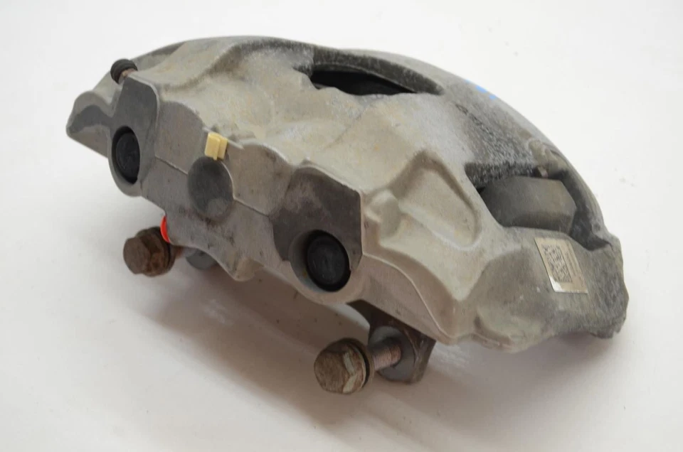 16-18 Audi A6 Passenger Right Front Caliper - Image 4 of 4