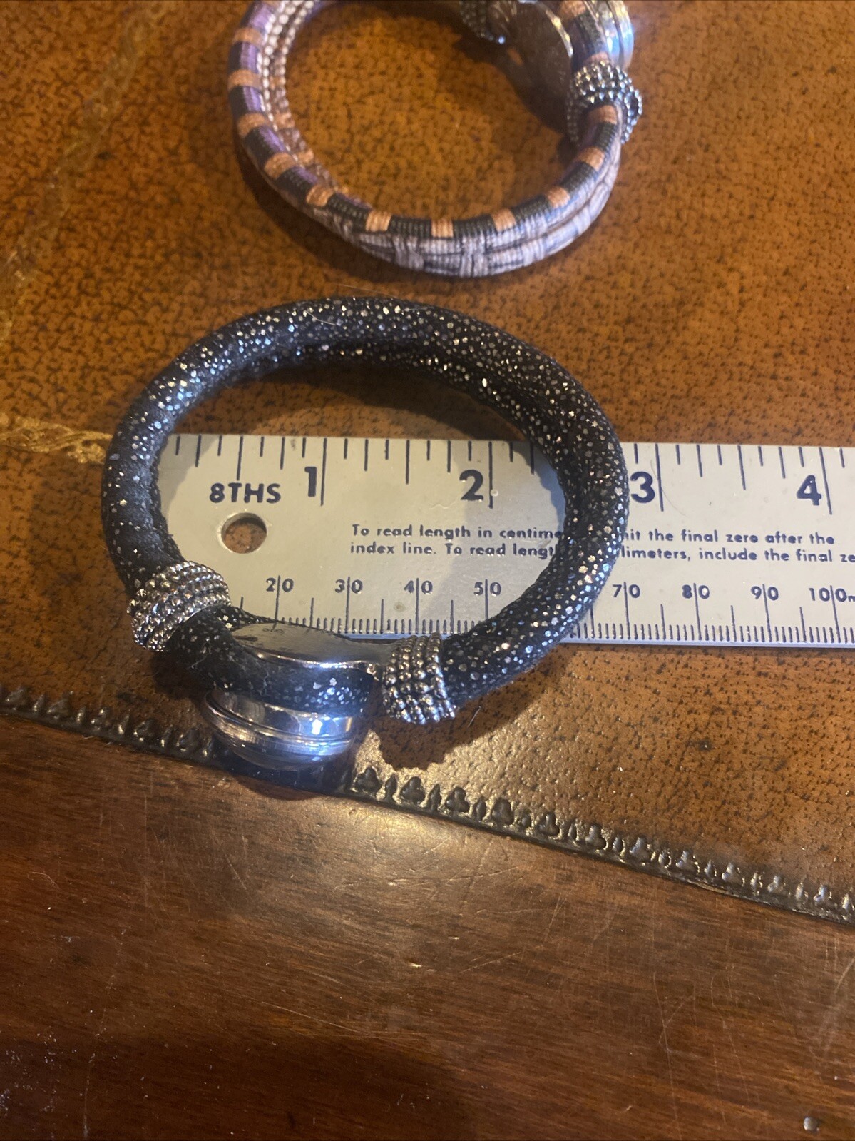 3 Bracelet with interchangeable buttons - image 11