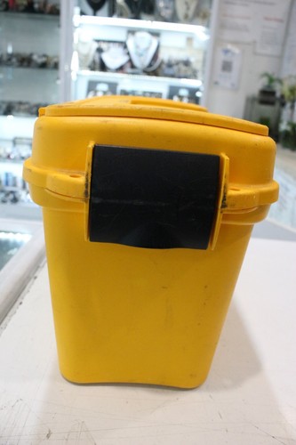 Fluke 1662 Multifunction Testers With Case & Leads - Picture 15 of 17