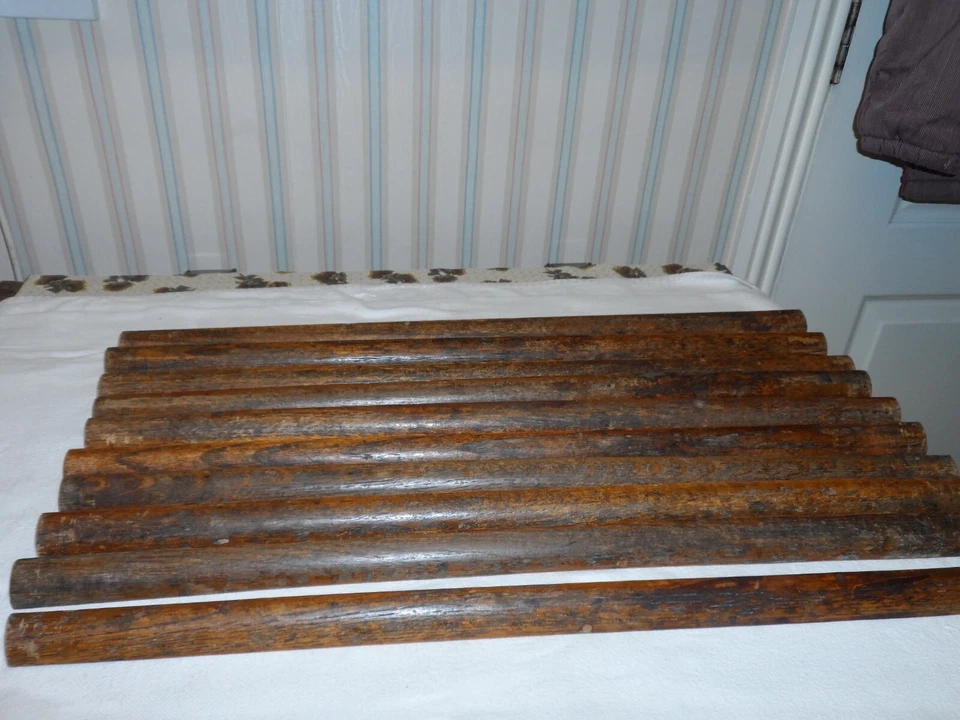 Varillas de escalera de roble antiguas Foto 3 de 4