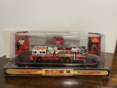 Code 3 Collectibles 1/64 FDNY Aerial Scope Tower Ladder 160 NEW