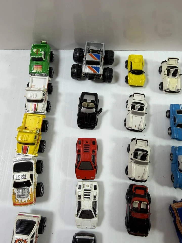 Lot Of 57 Pieces Vintage Micro Machines Galoob Cars Trucks Boats Road Champs - Image 2 of 4