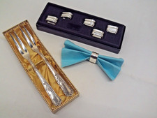 Serviettenringe & 2 x. Fleischgabel  Sch&auml;so 100 versilbert  Vintage Set