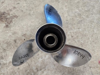 13'' X 19P OMC EVINRUDE JOHNSON SS PROP, 389510, NEEDS 13 SPLINE HUB, P10844