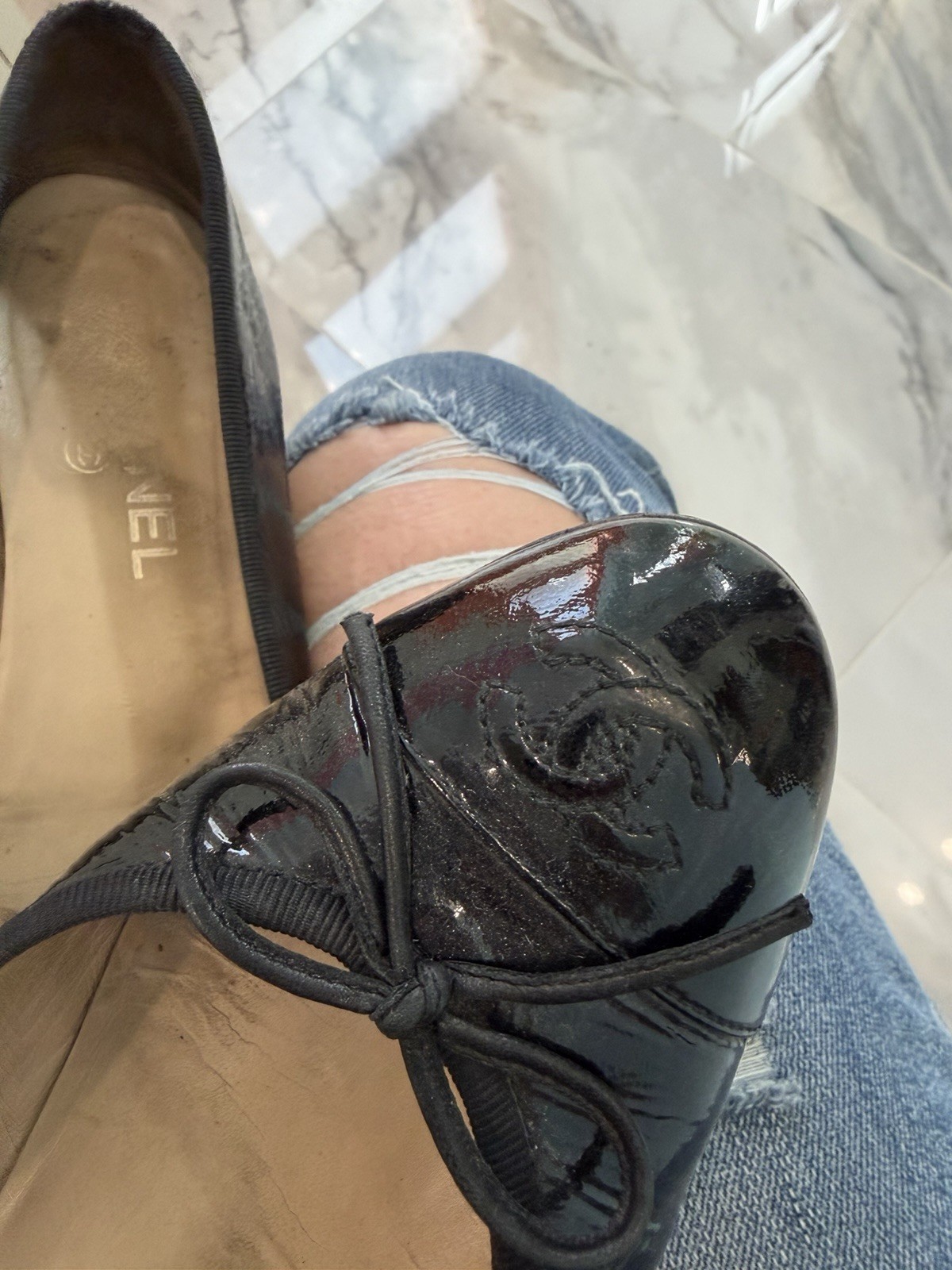 Chanel CC Cap Toe Ballet Flats Black Calf Patent Leather Size EU 38.5 thumbnail 7