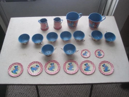 Vintage Tin Litho Toy Tea Set Ohio Art Polka-Dot Puppy Miniature Kitchen Set
