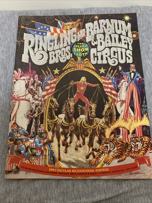 Vintage 1975 Ringling Bros Barnum & Bailey Circus Bicentennial Program w/Poster