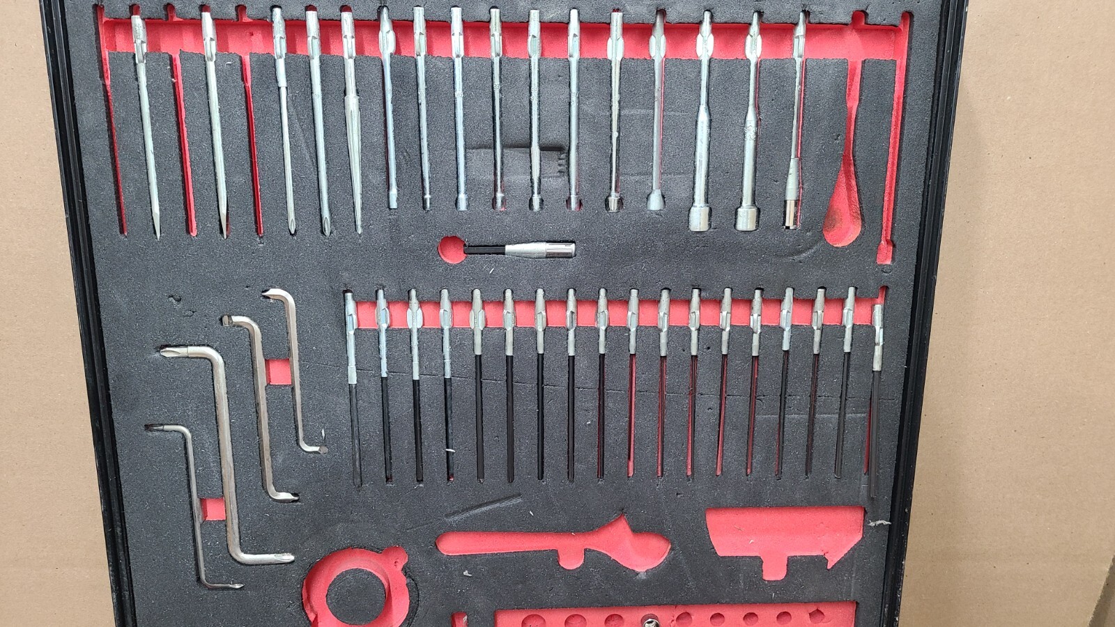 LotE TK105/G Kippertool Military Electronic System Tool Kit in Wilson