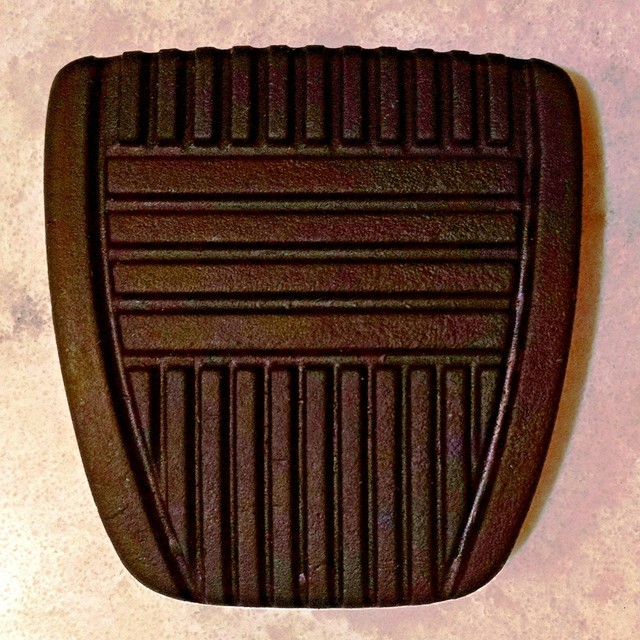 Replacement Brake / Clutch Pedal Pad for Toyotas 3132114020, 1 pc