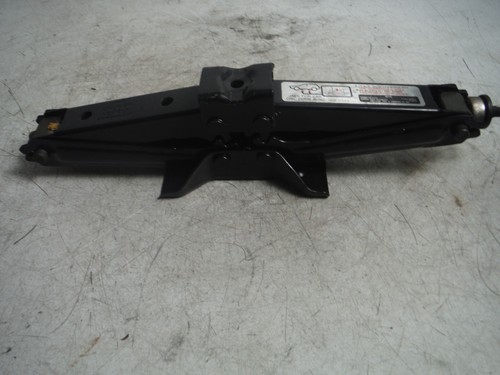 2001 Honda Accord EX 2DR Emergency Spare Tire Scissor Jack Lift OEM 1998-2002 - Picture 2 of 13