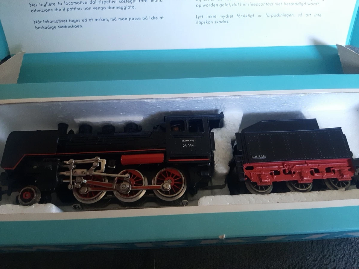 Marklin 3003 HO Scale BR 24 Steam Locomotive and Tender EX Box