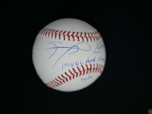 SAMMY SOSA KERRY WOOD SIGNED OMLB BASEBALL "1988 NL AWARD WINNERS" 44/98 JSA COA - Picture 2 of 4