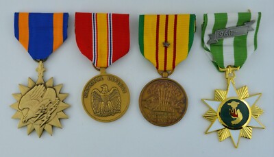 4 VIETNAM MEDALS -Air Medal, National Defense, Vietnam Service & Campaign