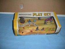 Vintage Marx Miniature Hand Painted Farm Scene Set Original Box 1965 Hong Kong