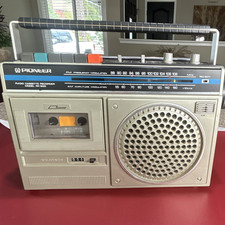 Pioneer RK-500 AM/FM Portable Radio Cassette Recorder, Silver/Black, Mic In