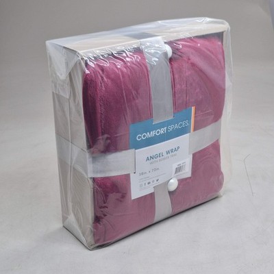 COMFORT SPACES Angel Wrap With Berber Trim 58'' x 72'' Red CS58-0316