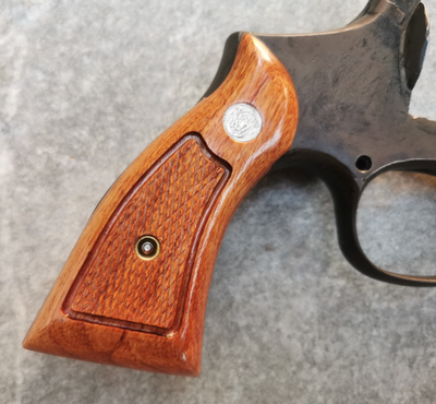 HANDMADE PANEL GRIPS FOR S&W K/L FRAME SQUARE BUTT MAGNA CHECKERED