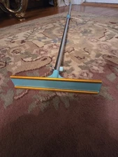 Uproot Cleaner Xtra Pet Hair Removal Broom: Reusable Carpet Rake with Telescopic