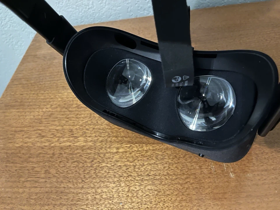 Meta Oculus Rift CV1 VR Headset Untested - Image 3 of 3