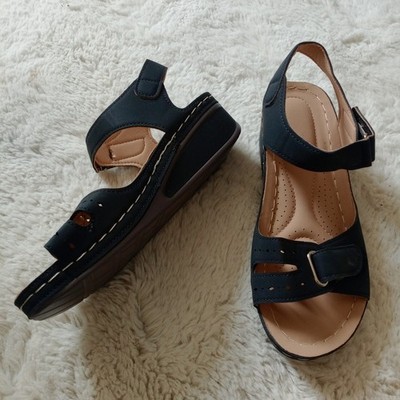 Schwarze Sandalen mit Schnalle EU 36 UK 3 Neu niedriger Absatz leicht Peeptoe