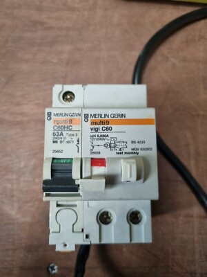 Merlin Gerin Multi 9 63A Typ 3 MCB mit Vigi C60 30mA DP RCD BS4293