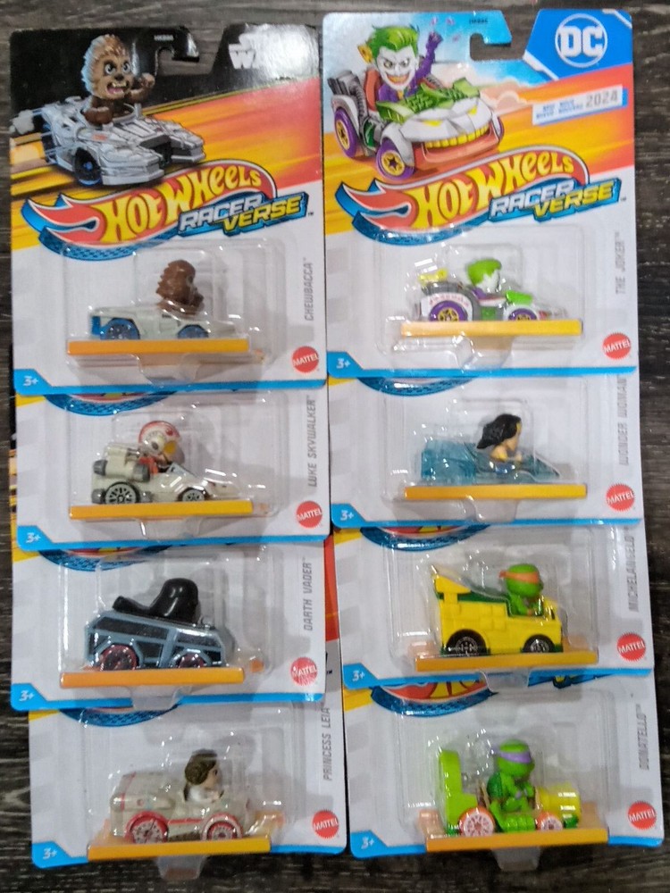 8 Hotwheels Racerverse Cars