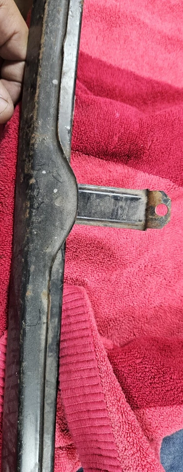 Conjunto delantal Nissan 62620-M7000 1979-1981 Nissan Datsun 310 62620M7000 nos Foto 4 de 4