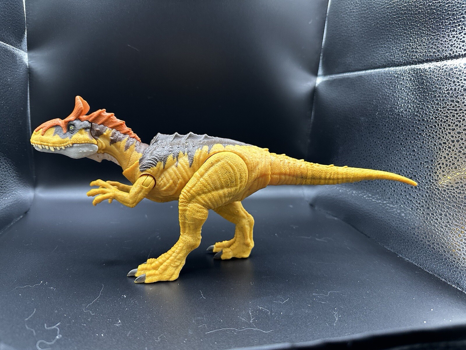 Figura de ataque primario de dinosaurio CRIOLOPHOSAURUS Jurassic World Park PROBADO funciona
