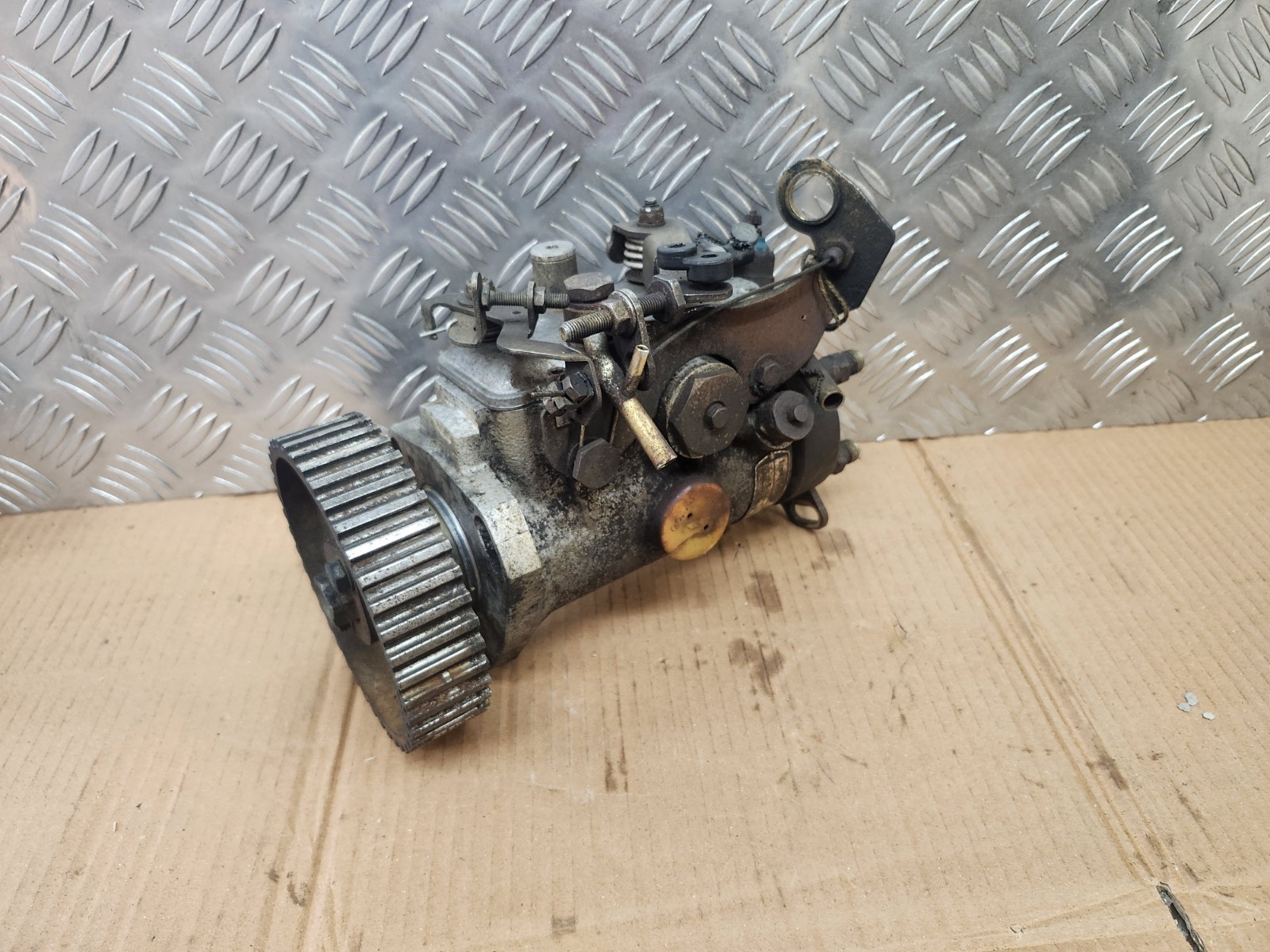 Picture 1 of 4
