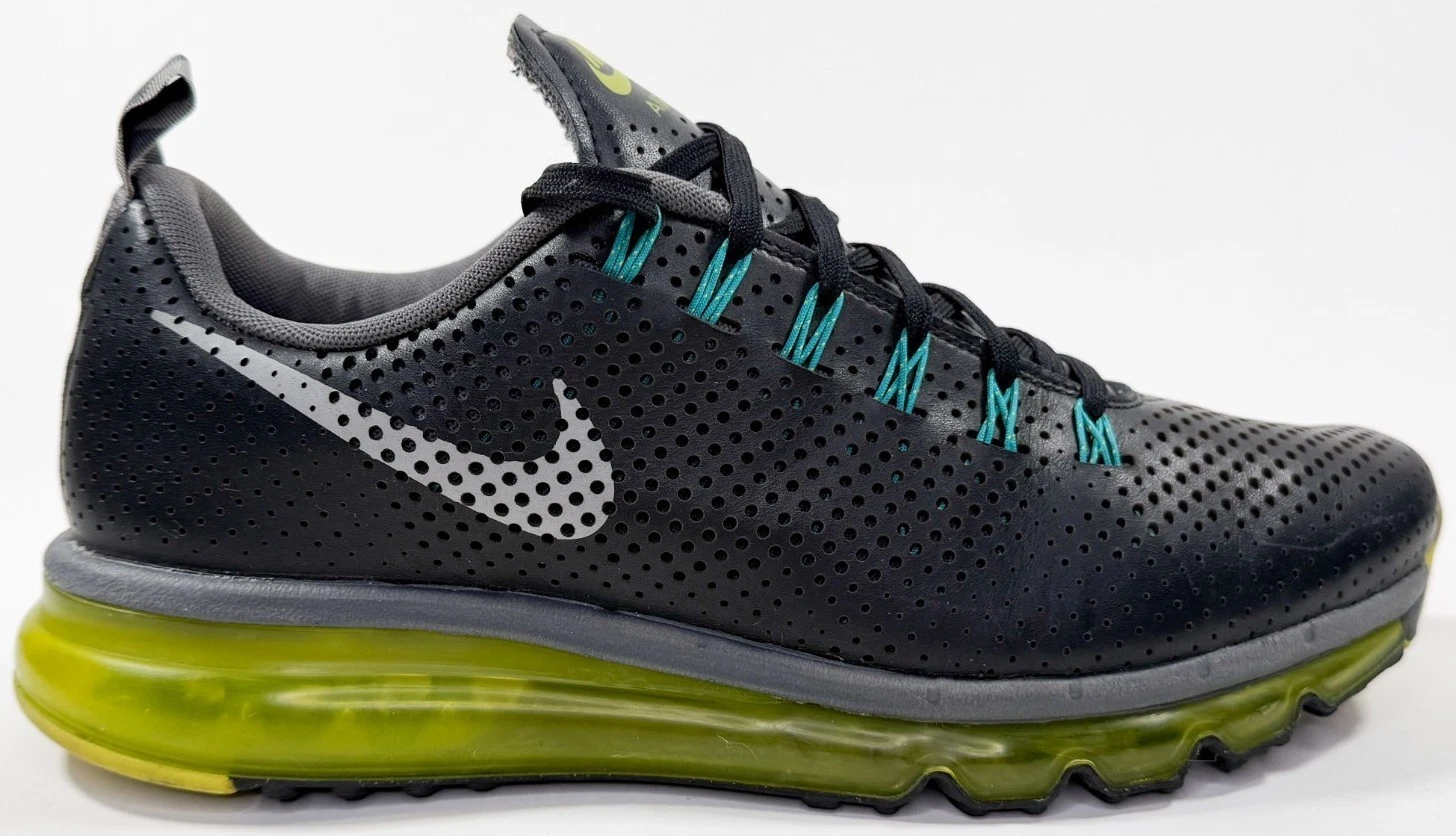 Nike Men\'s Air Max Oketo Competition Running Shoes Size 10.5 Green Nike Mens Air Max Oketo AQ2235-300 Army Green | Mercari main image 2