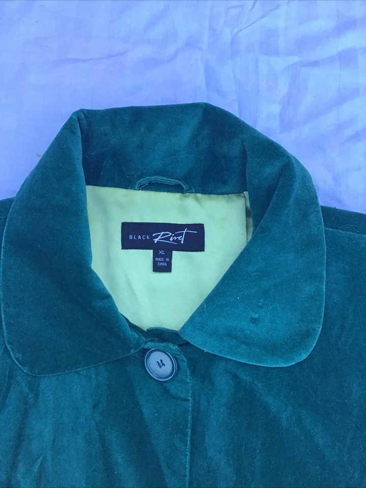 Abrigo Chaqueta Para Mujer Negro Remache Terciopelo XL Forrado Seda Bolsillos Frontales Botón Verde Foto 2 de 4