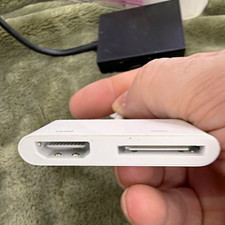 Apple 30-Pin to HDMI Digital AV Adapter A1422 White Portable