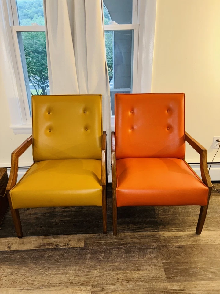 Par de sillones retro modernos vintage de mediados de siglo Foto 2 de 4