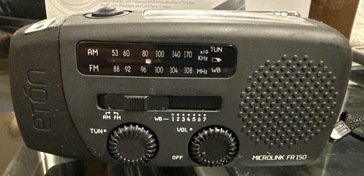 Etón FR 150 Microlink Solar- Powered Radio | eBay