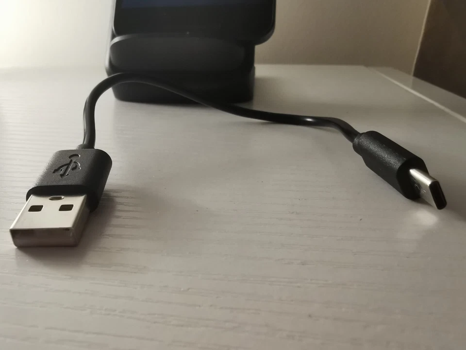 Google Nexus 5X Mobile Phone - Black, unlocked, 32GB - Image 4 of 4