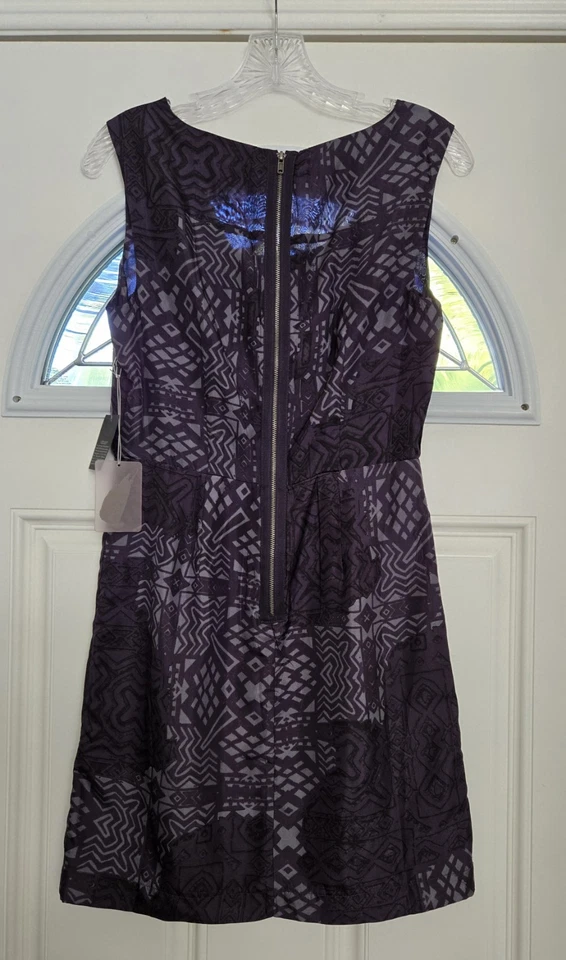 Mini vestido Love21 feminino de seda SP cinza ameixa forrado geométrico novo com etiquetas - Imagem 2 de 4