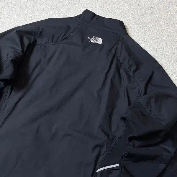 The North Face Soft Shell Technical Wind Jacket P… - image 4