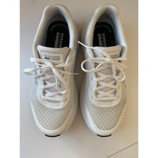Women's Size 7 White Skechers Max Cushion Goga Mat