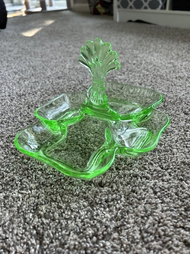Cambridge 862 Green Uranium Depression Glass 4 Part Relish Tray Center Handle