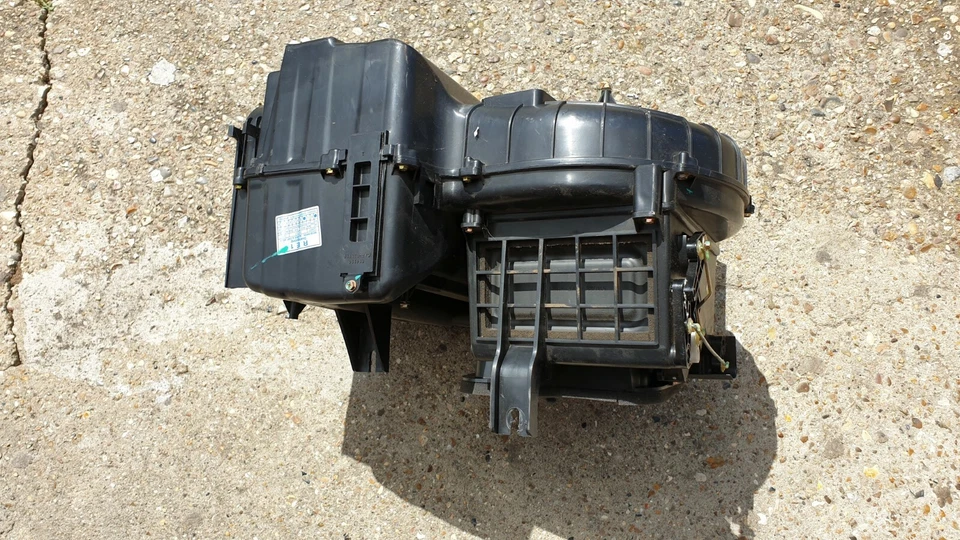 Ssangyong Rexton RX270 01-06 Calentador Soplador Caja Carcasa ref N4 Foto 4 de 4