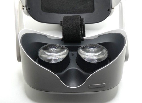 Meta Oculus Quest 2 128GB Advanced All-In-One VR Headset ONLY NO CONTROLLERS - Picture 4 of 7