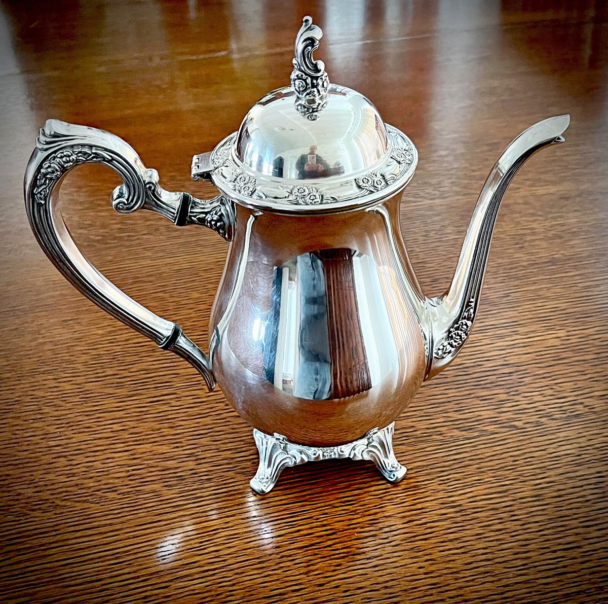 Vintage Oneida Footed Silver Plate 9 1/2